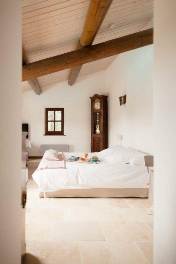 Provence Dodo Bed & Breakfast Villeneuve  Exterior photo